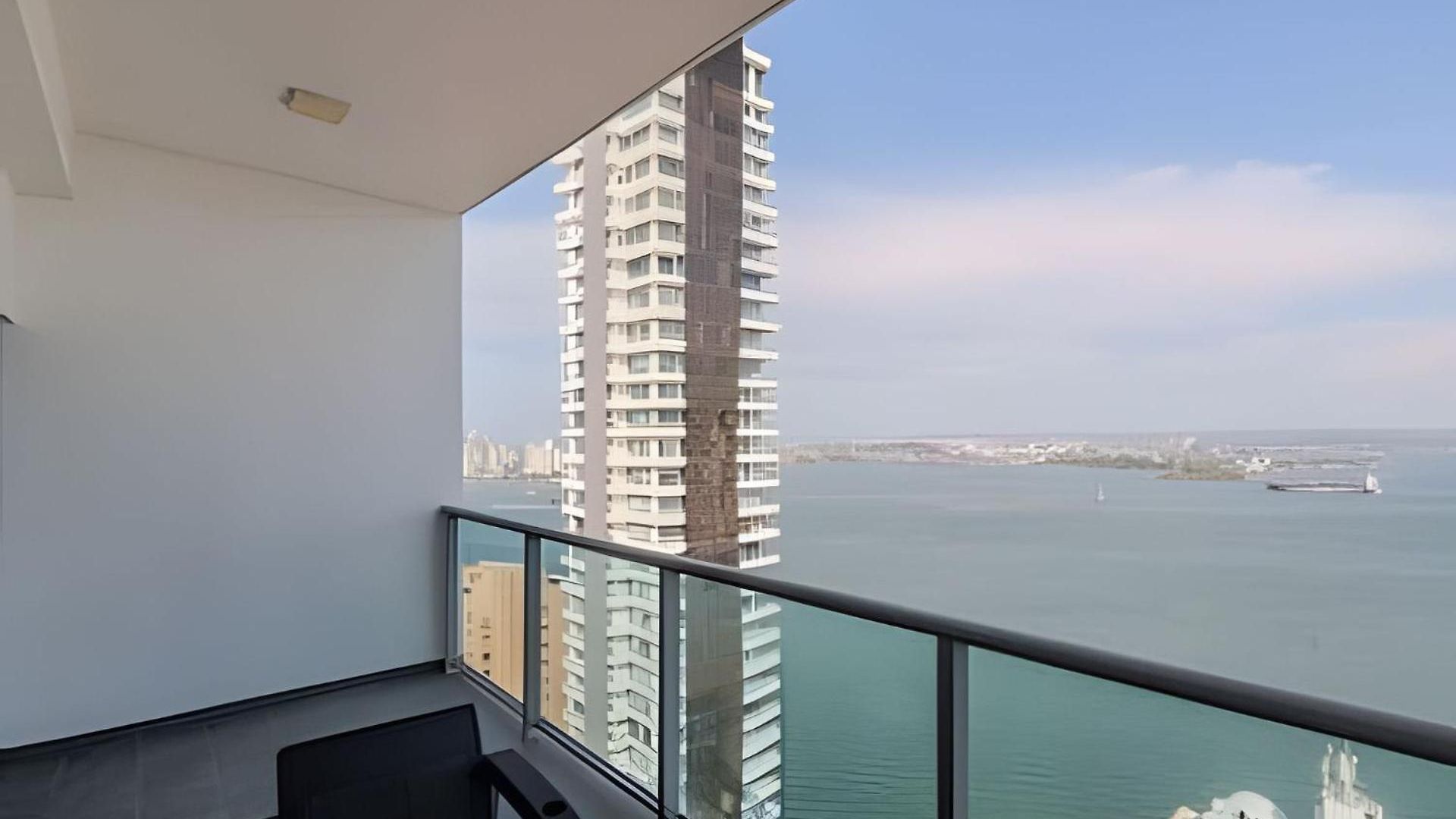 Impresionante Vista A La Bahía 3207 Cartagena