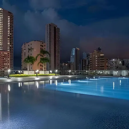 Impresionante Vista A La Bahía 3207