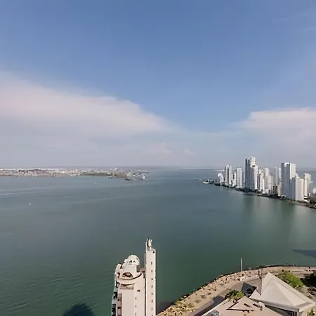 Impresionante Vista A La Bahía 3207